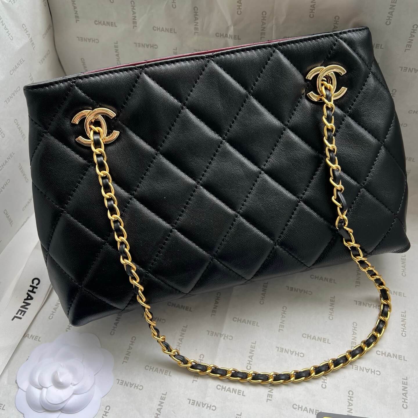 Chanel Black Quilted Lambskin Medium CC Delivery Tote Bag (Gold Hardware) - Image 3
