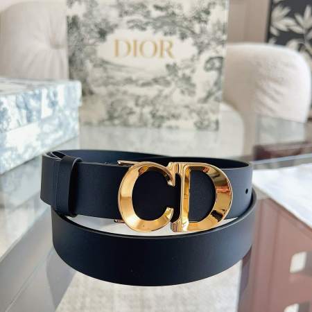 Dior 30 Montaigne Reversible Belt Black Smooth Calfskin with Gold-Finish Buckle - Image 8
