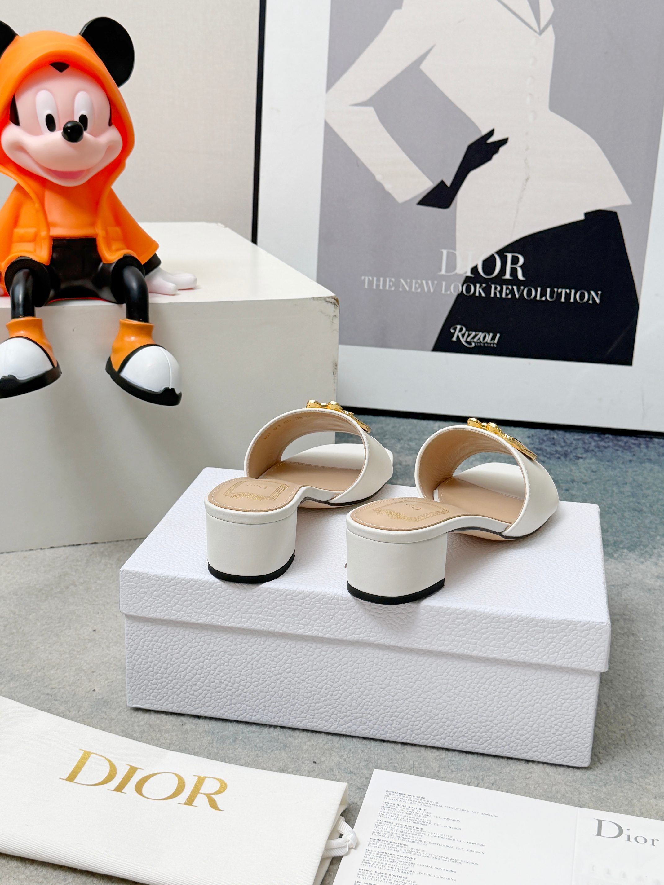 Dior Ivory Lambskin Médaillon Buckle Heeled Slide - Image 2