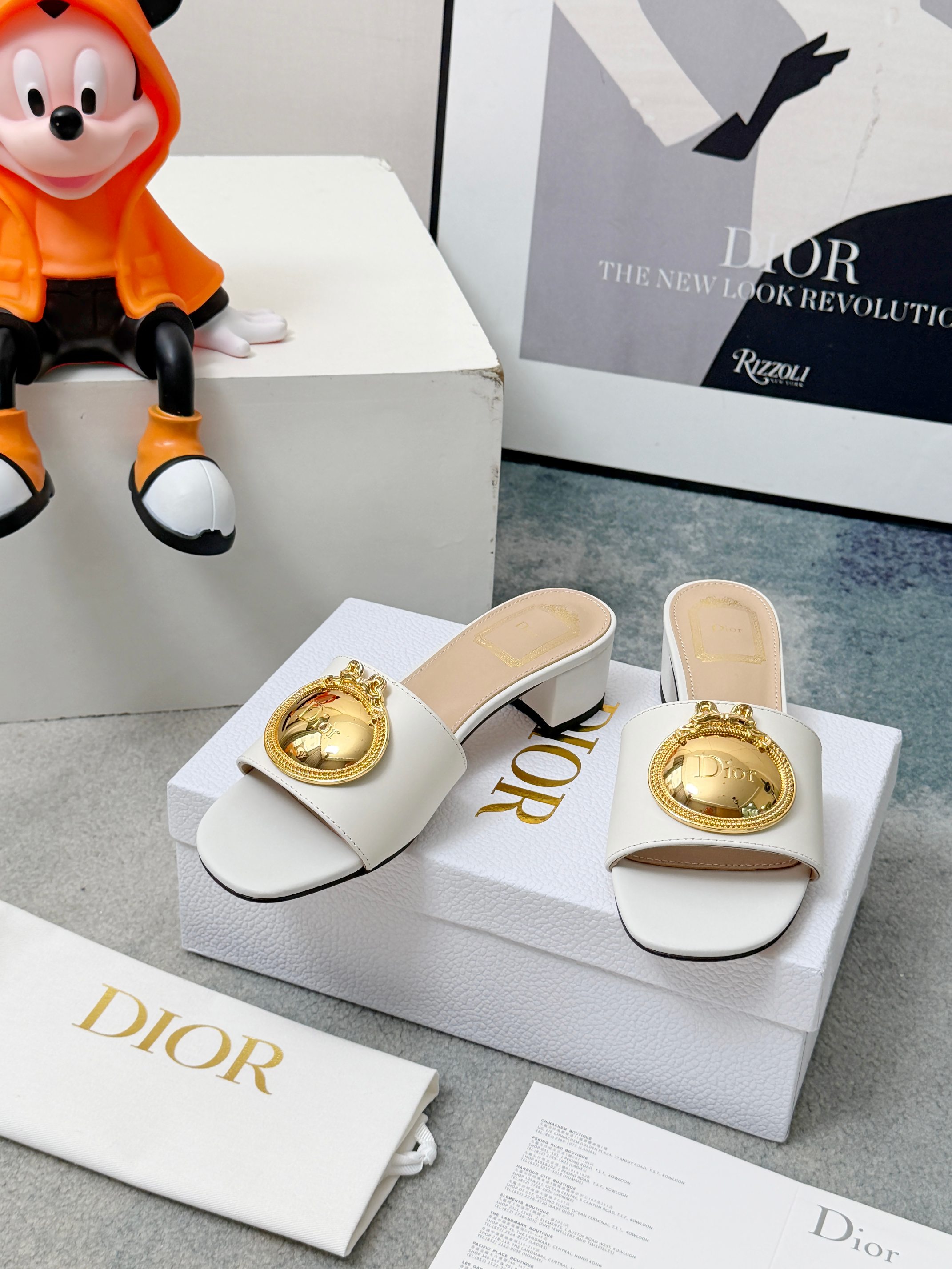 Dior Ivory Lambskin Médaillon Buckle Heeled Slide - Image 7