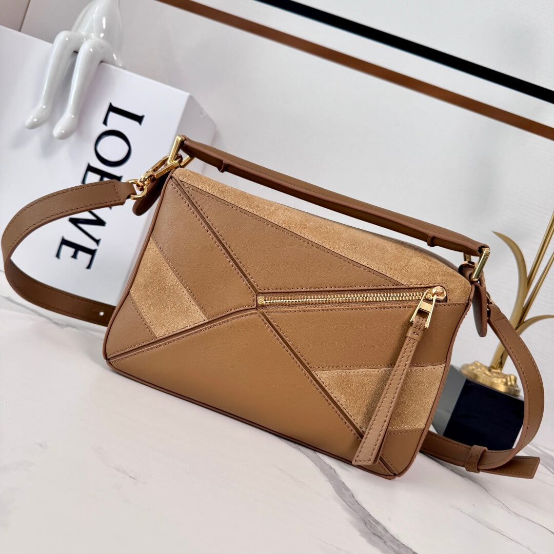 Loewe Puzzle Bag in Suede and Classic Calfskin Leather Multi-Tone - Image 8