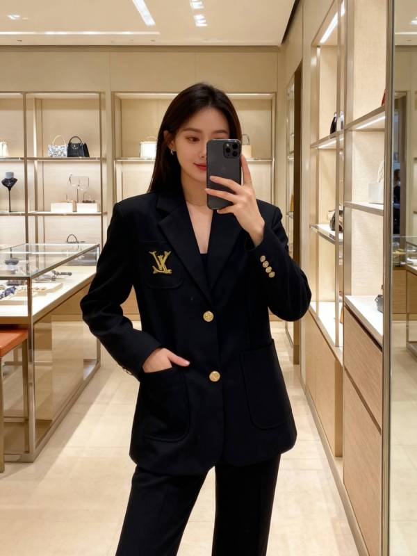 Louis Vuitton Embroidered LV Patch Blazer with Monogram Lining