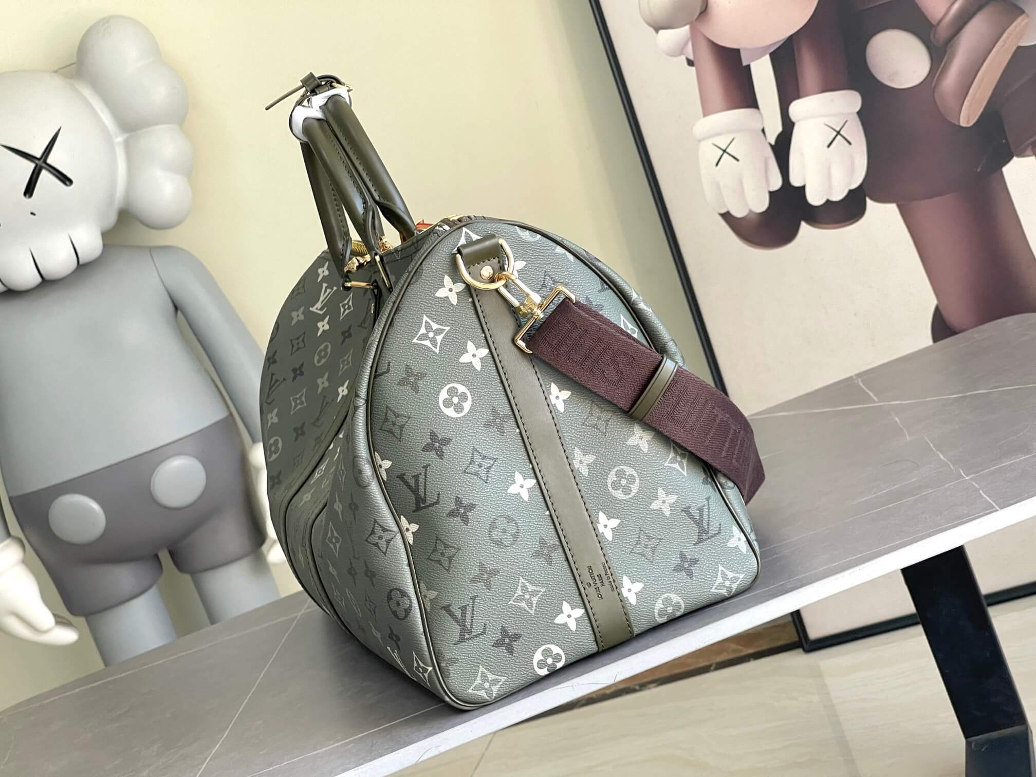 Louis Vuitton Monogram Eclipse Keepall Bandoulière 50 Khaki Green Travel Bag - Image 7