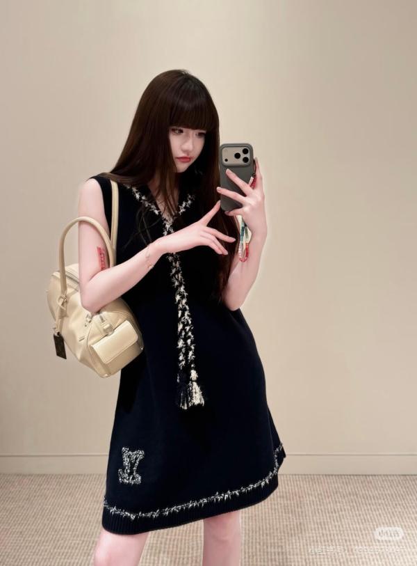 Louis Vuitton Monogram Sailor Collar Sleeveless Knit Dress – Chic Youthful Elegance