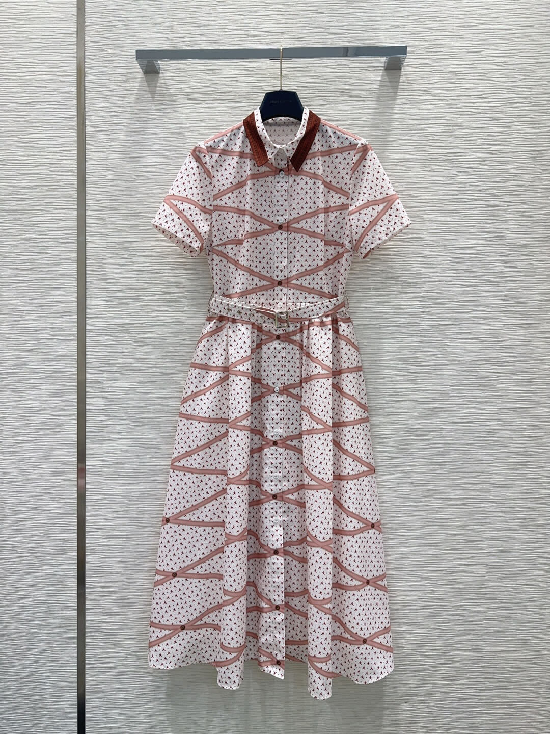 Louis Vuitton Monogram Star Malletage Ribbon Shirt Dress - Image 9