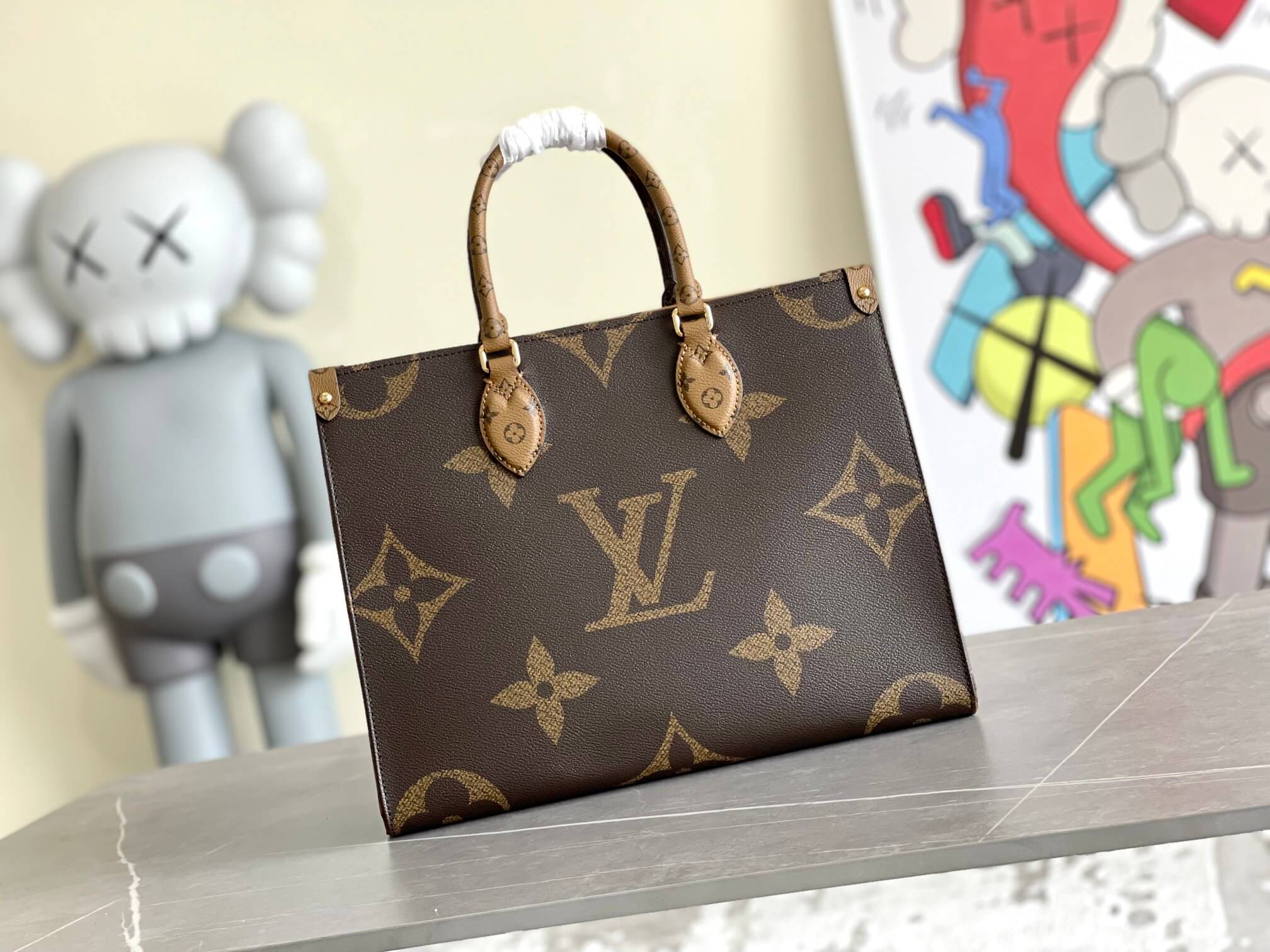 Louis Vuitton OnTheGo MM Monogram Reverse Canvas Tote Bag