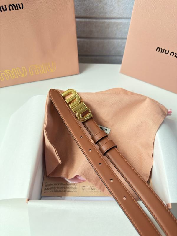Miu Miu Metal Logo Thin Leather Belt – Luxurious Women's Accessory