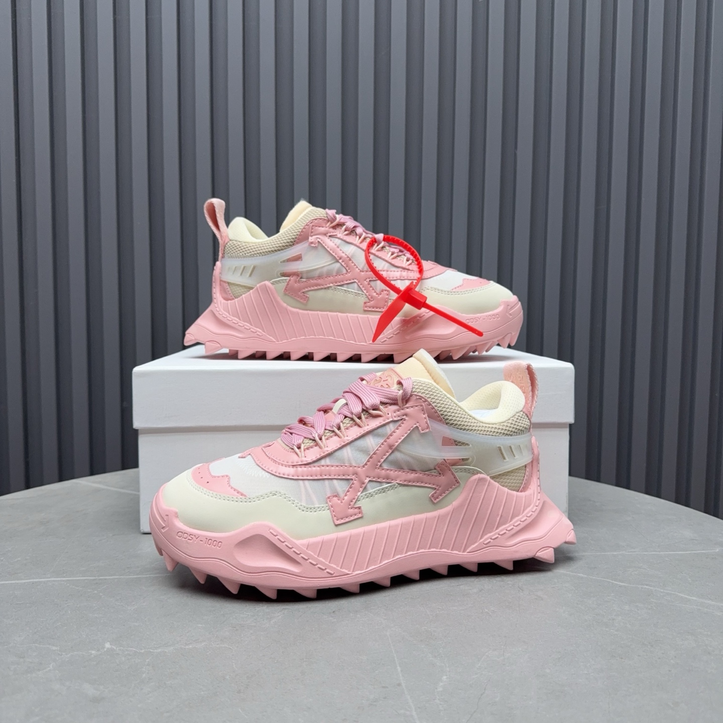 Off-White Pink and Cream Women’s ODSY-1000 Sneakers - Image 3