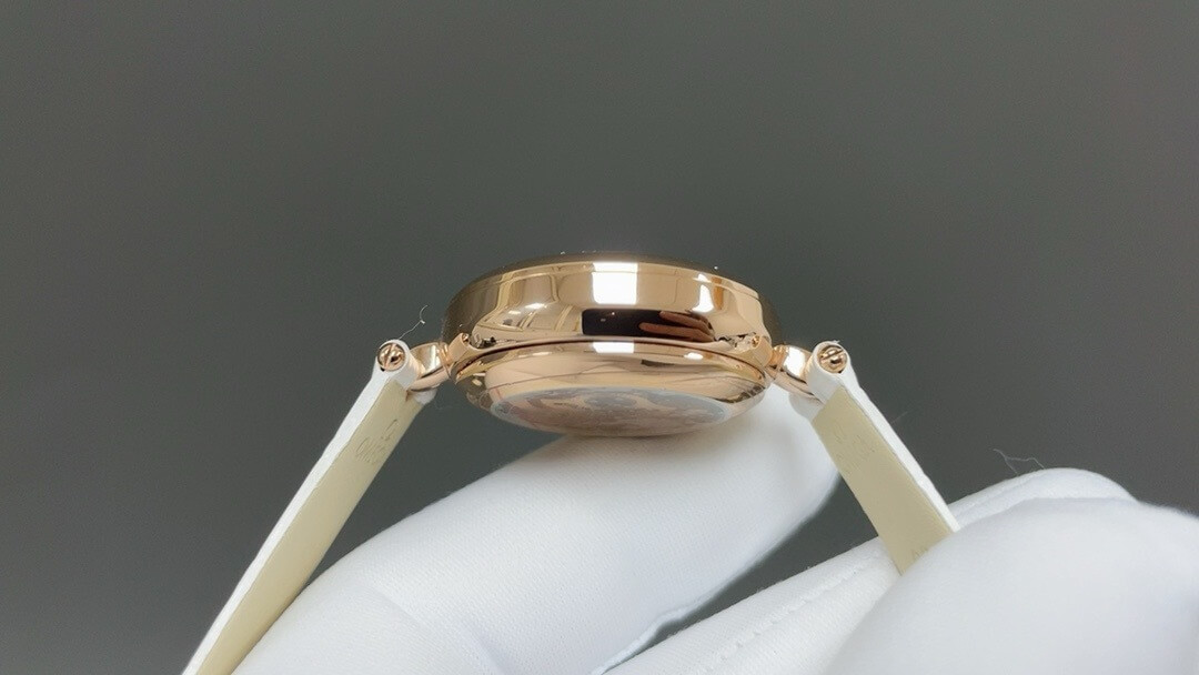 Omega De Ville Prestige Butterfly 18K Rose Gold Mother of Pearl Diamond Automatic Ladies Watch. - Image 6