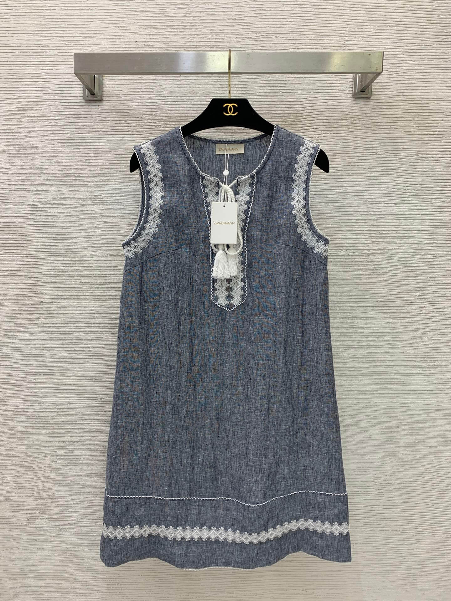 Zimmermann Chintz Chambray Linen Sleeveless Shift Mini Dress with Lace Trim - Image 6