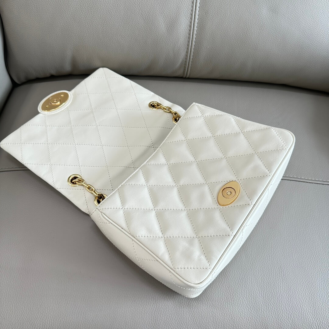 Burberry Small Rocking Horse Quilted Leather Shoulder Bag in White. - Image 5