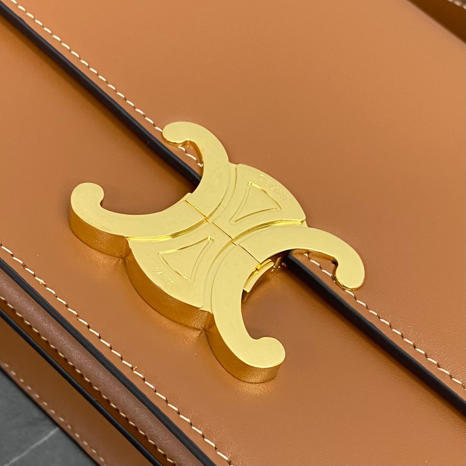 Celine Medium Triomphe Folio Bag in Tan Natural Calfskin - Image 5