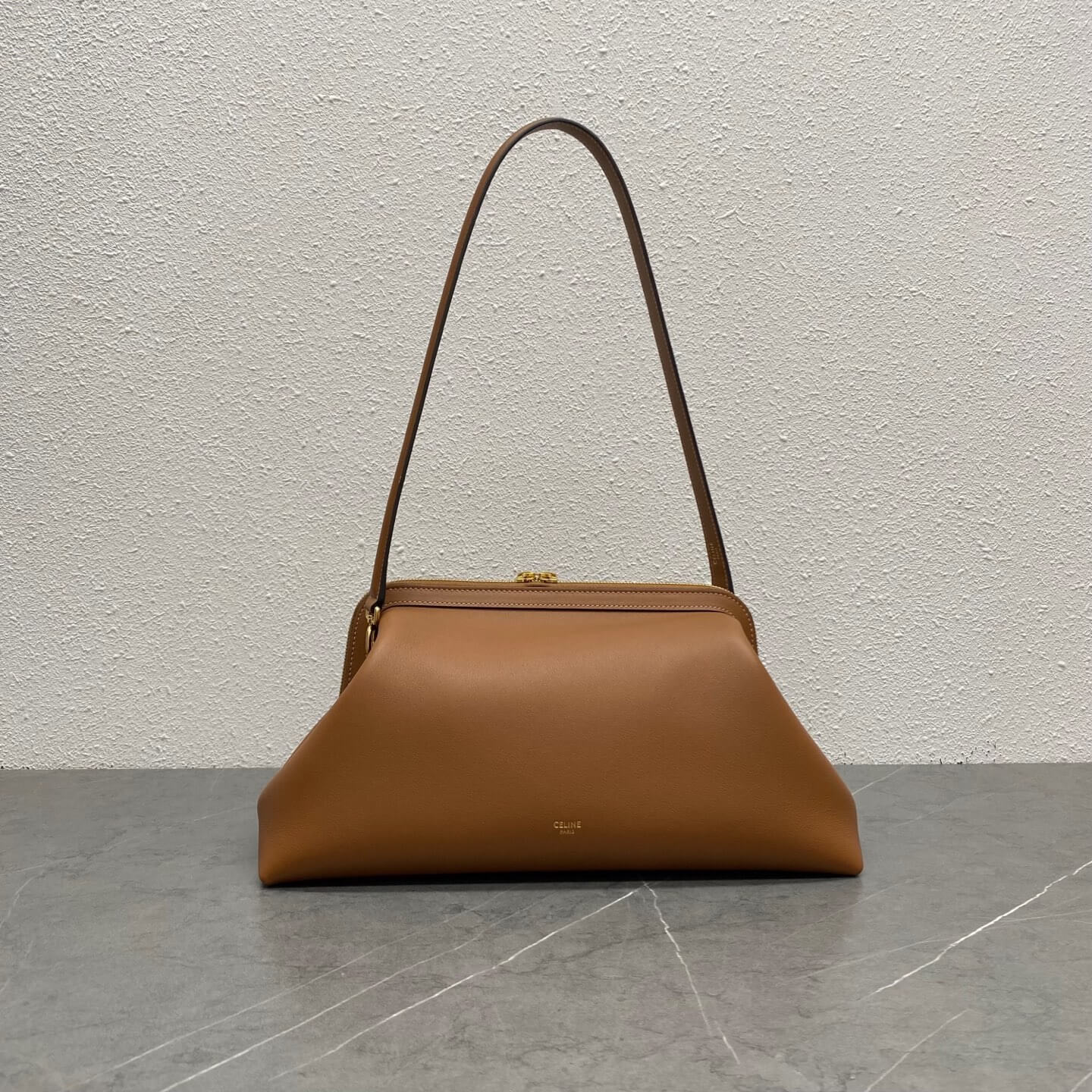 Celine Tan Smooth Calfskin Frame Shoulder Bag. - Image 4