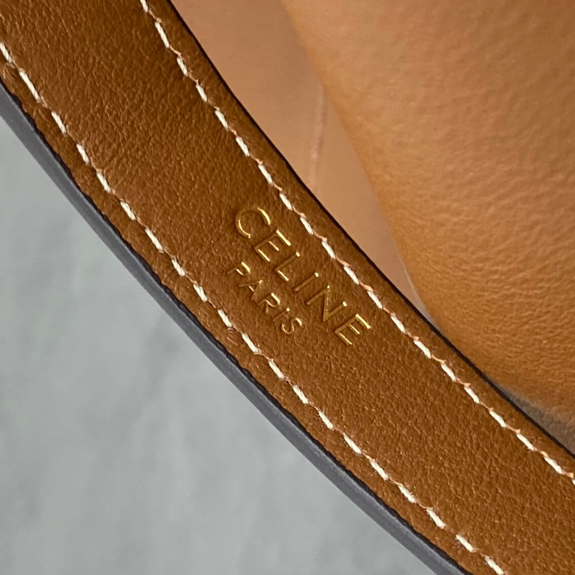 Celine Tan Smooth Calfskin Frame Shoulder Bag. - Image 7
