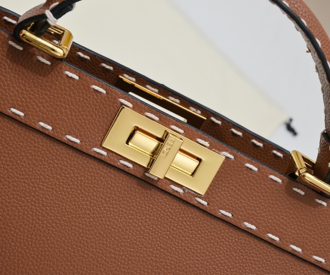 Fendi Peekaboo ISeeU Medium Brown Grained Leather Bag with Selleria Stitching. - Image 5