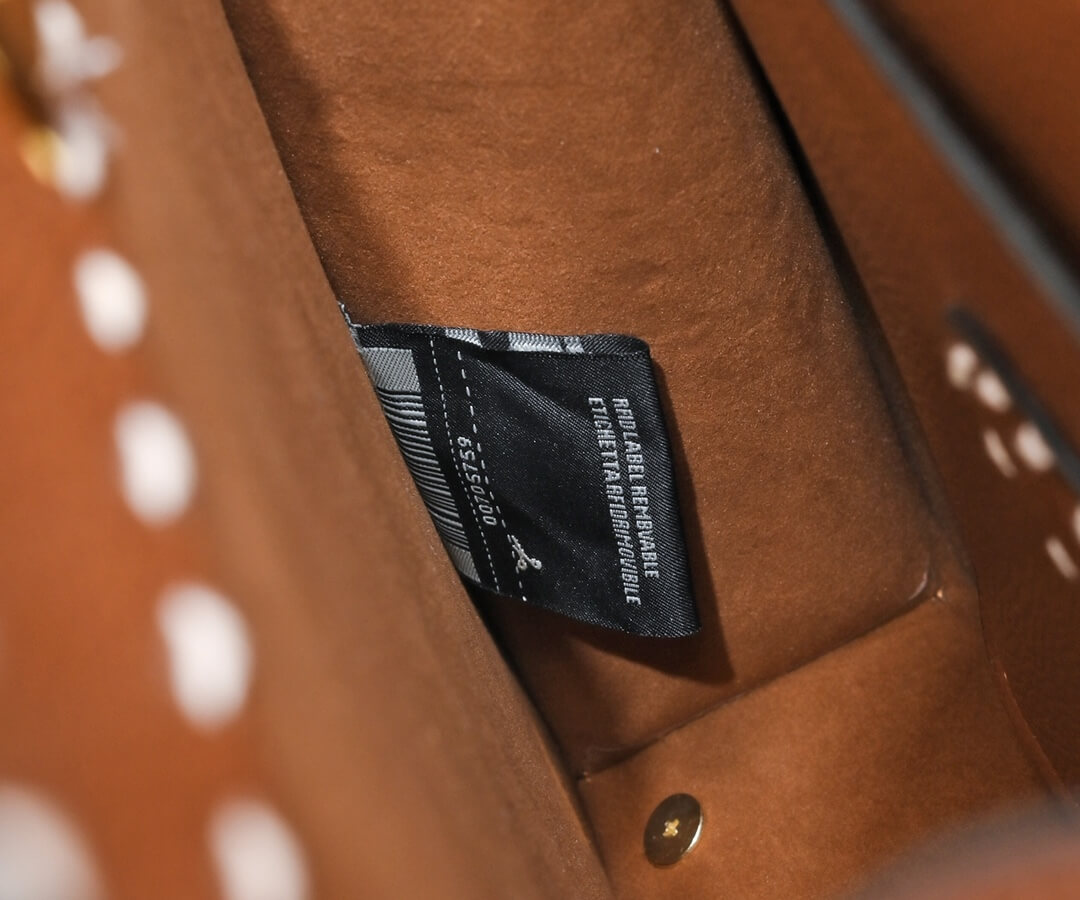 Fendi Peekaboo ISeeU Medium Brown Grained Leather Bag with Selleria Stitching. - Image 6