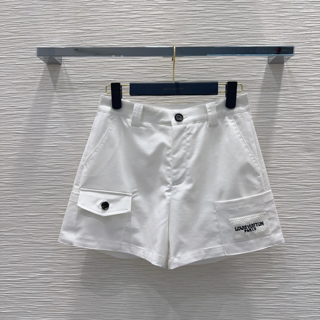 Louis Vuitton Cotton Cargo Utility Shorts with Embroidered Logo Patch – White - Image 4