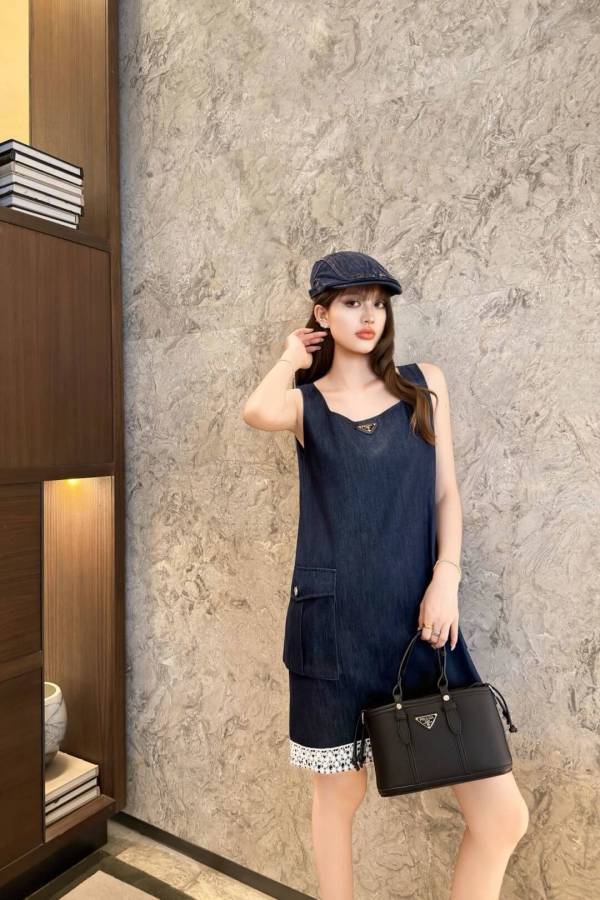 Prada Sleeveless Lace-Trim Denim Mini Dress with Cargo Pockets – Navy