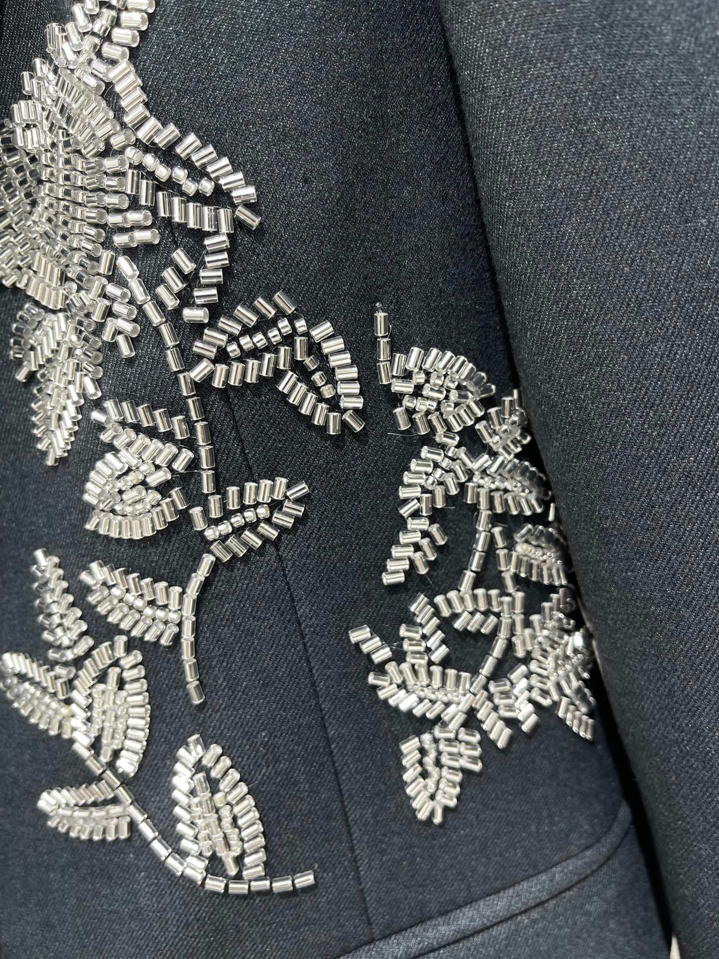 Saint Laurent Bead-Embellished Floral Motif Wool Blazer Jacket. - Image 7