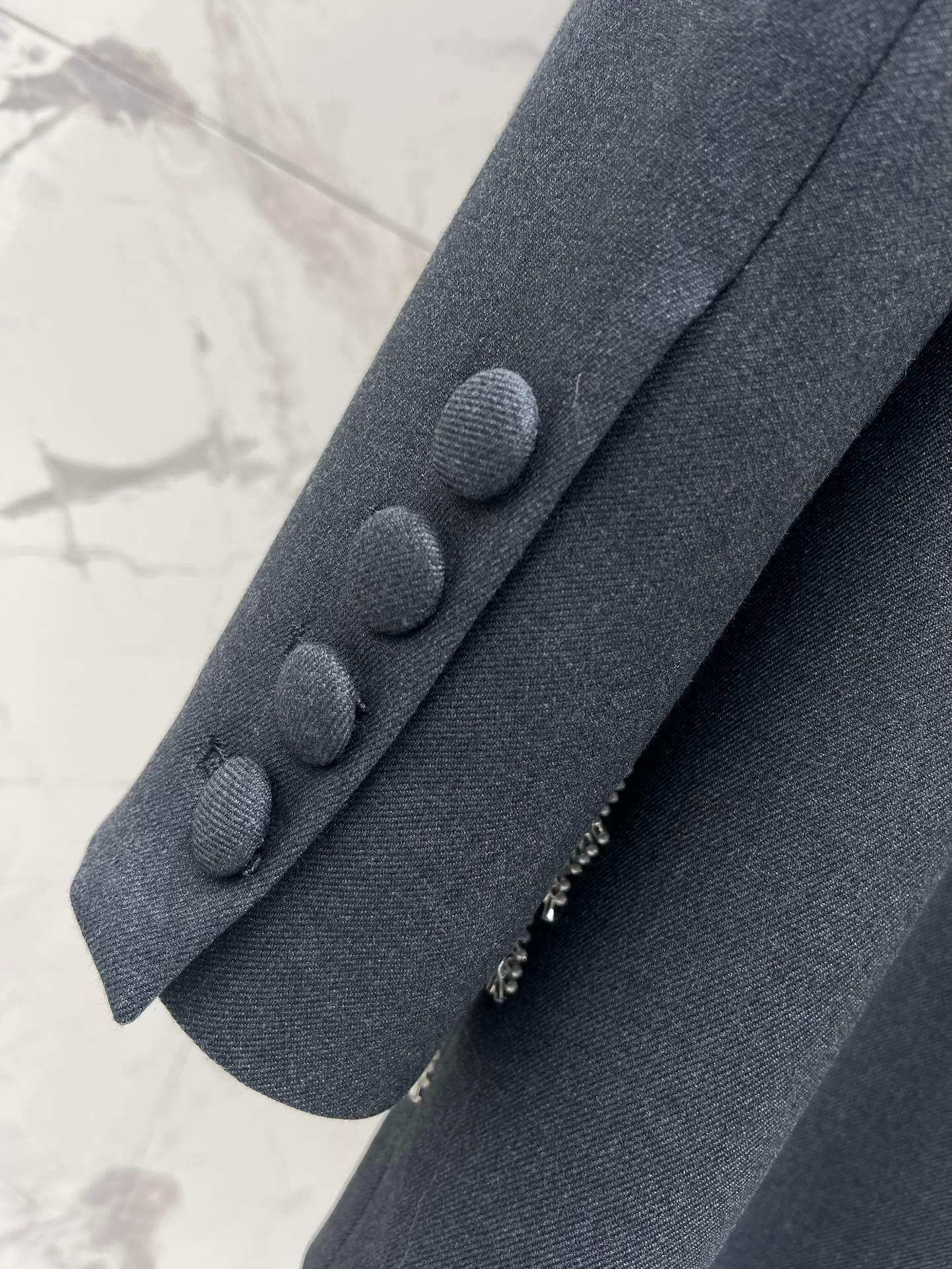 Saint Laurent Bead-Embellished Floral Motif Wool Blazer Jacket. - Image 9