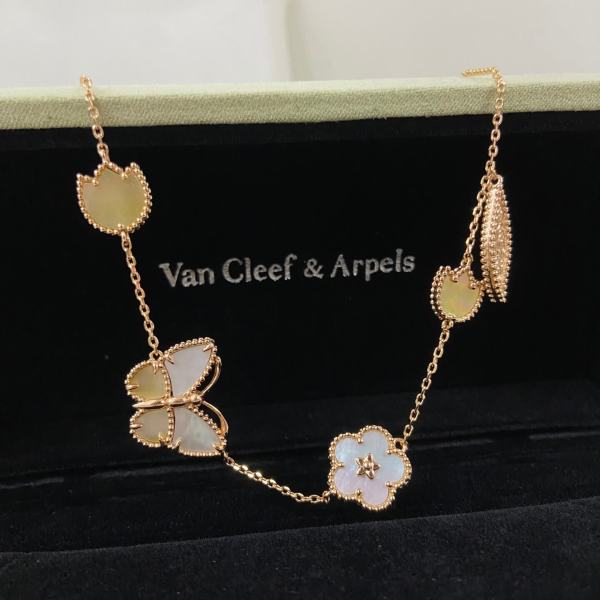 Van Cleef & Arpels Lucky Alhambra Butterfly Pendant Necklace in Yellow Gold and Mother-of-Pearl