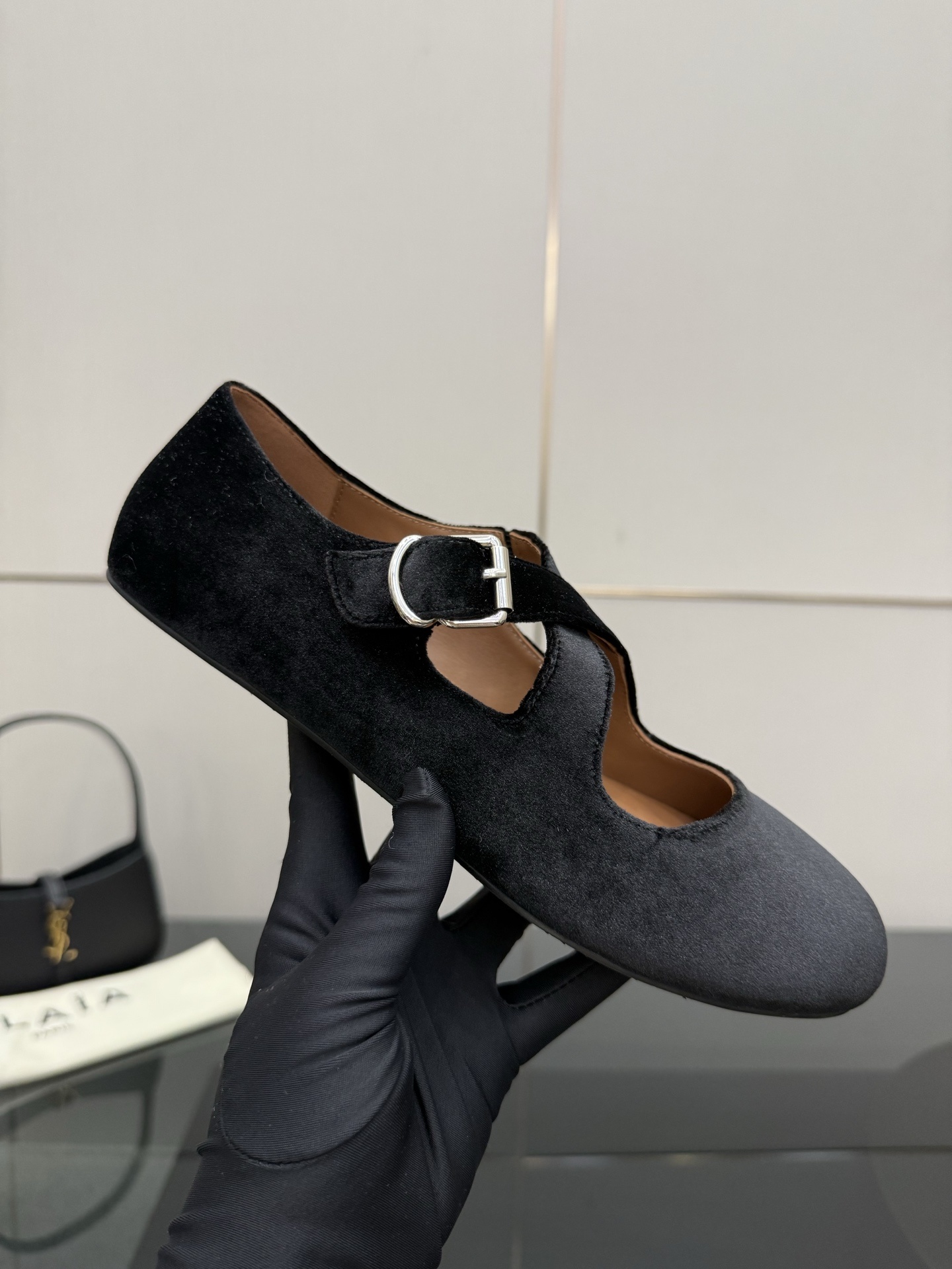 Alaïa Black Velvet Criss Cross Buckled Ballet Flats - Image 3