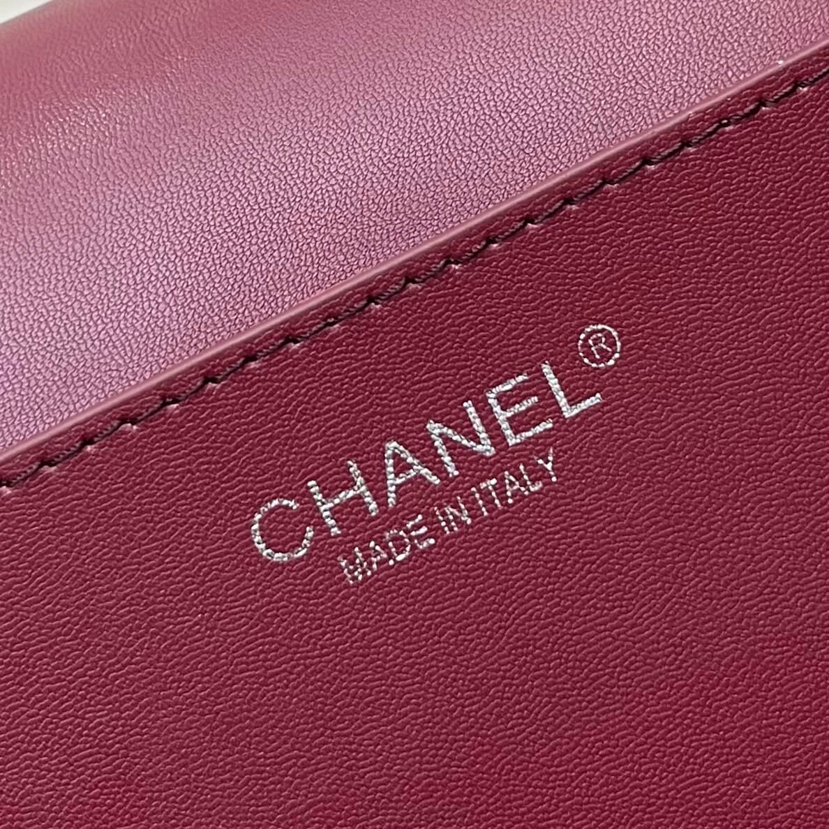 Chanel Black Crocodile-Embossed Leather Large Flap Bag with Silver Hardware - Image 9
