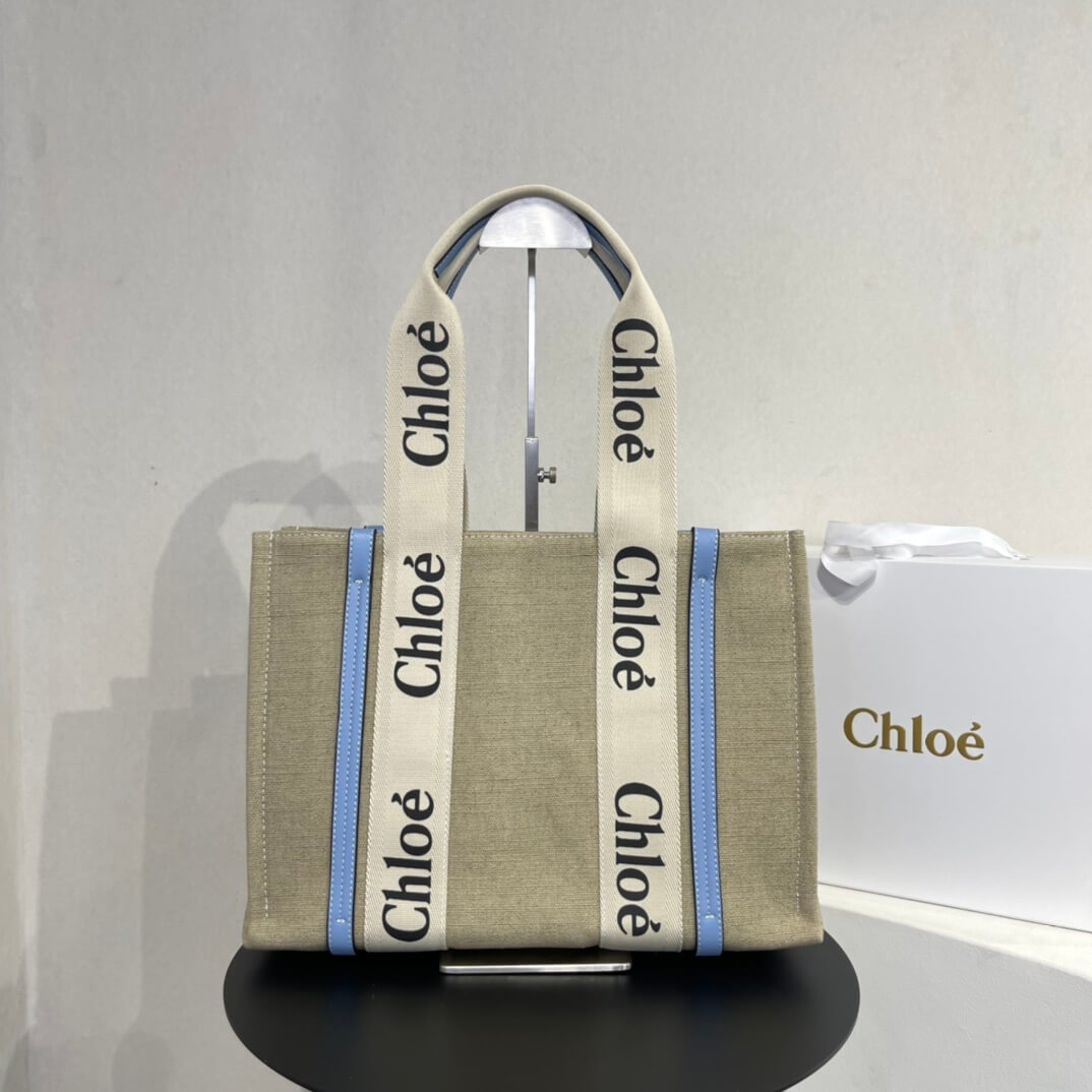 Chloé Medium Woody Tote Bag in Canvas and Light Blue Leather.