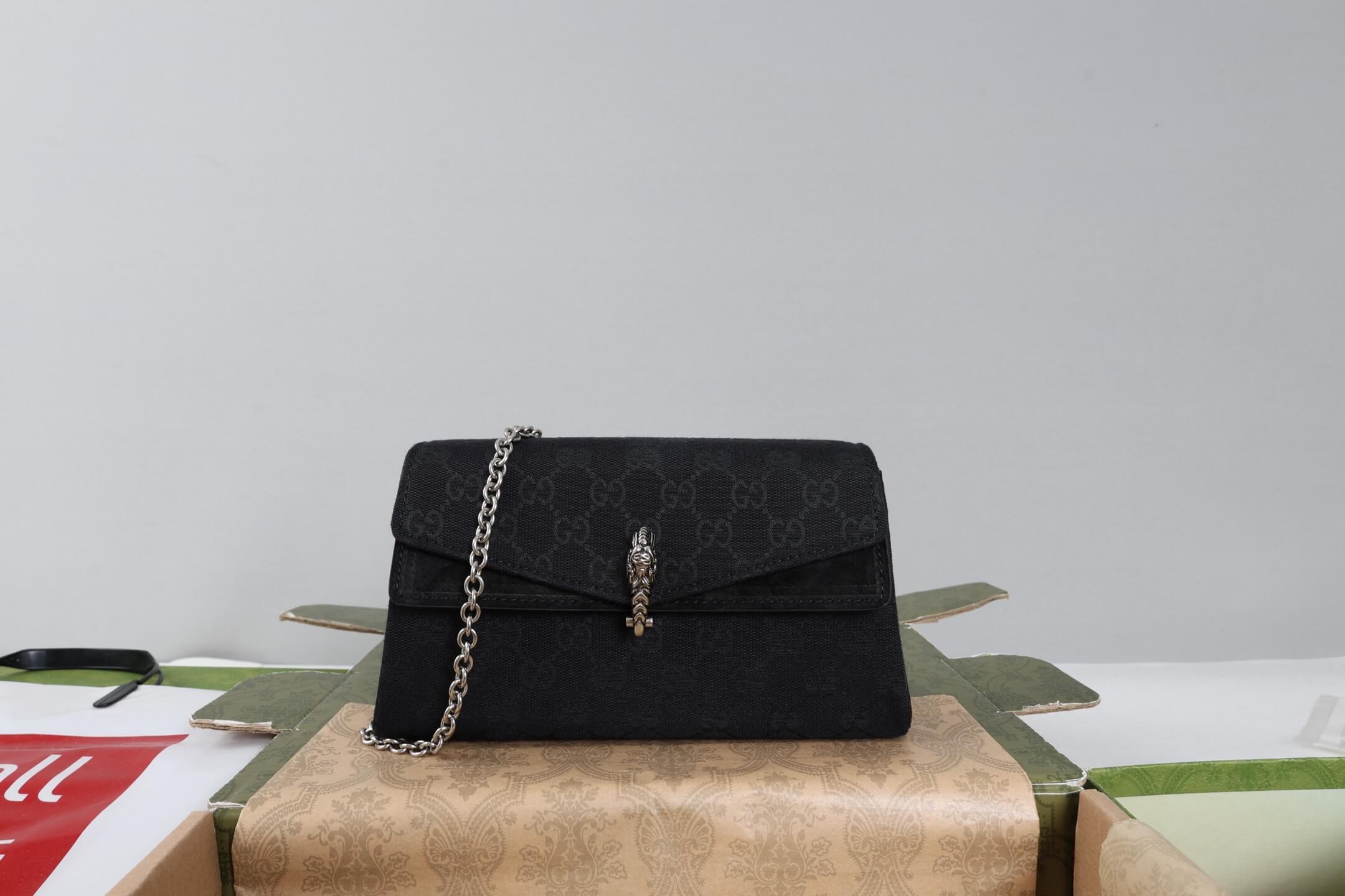 Gucci Dionysus Black GG Supreme Small Shoulder Bag