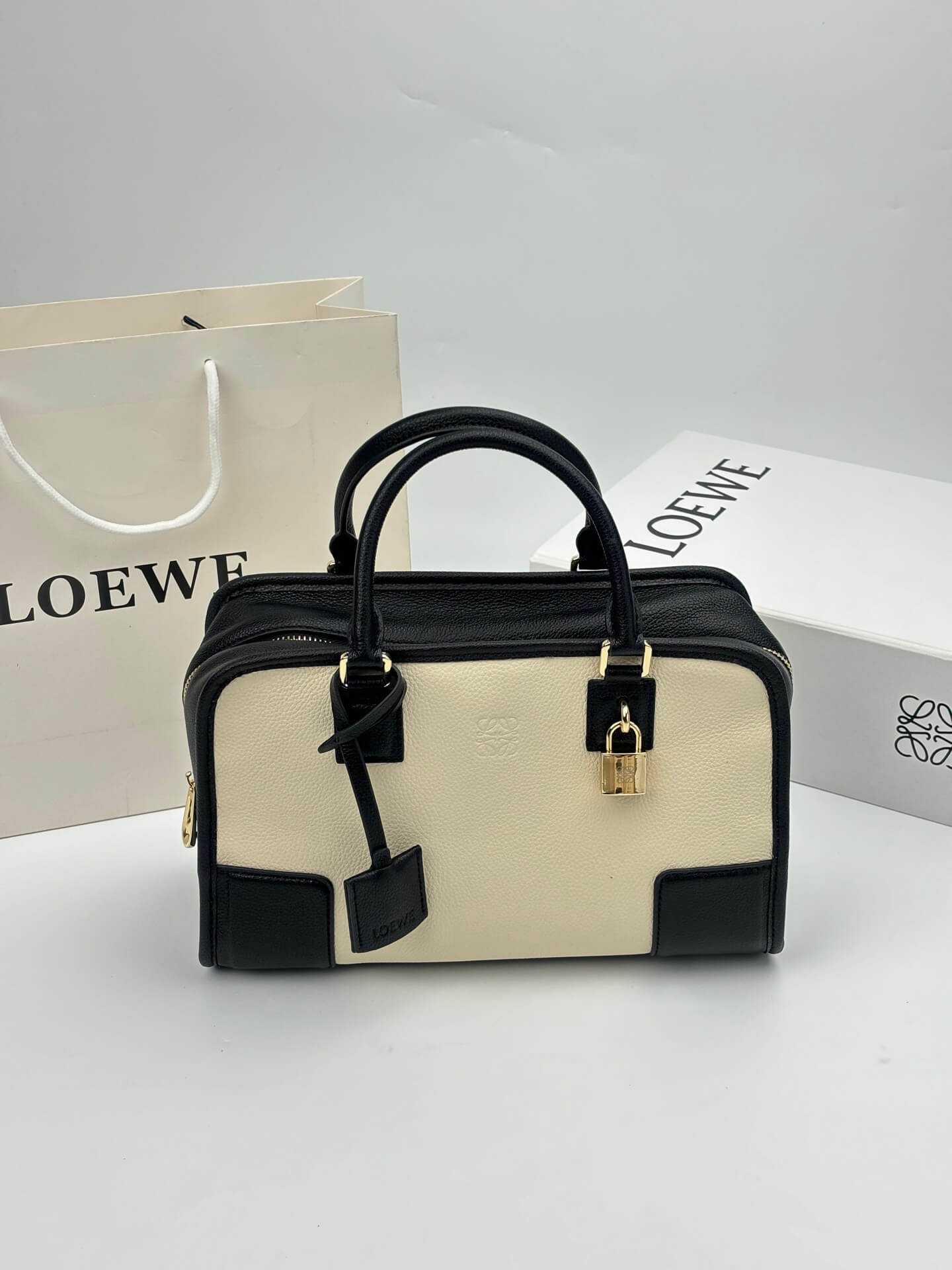 Loewe Amazona 28 Cream and Black Grained Leather Top Handle Bag