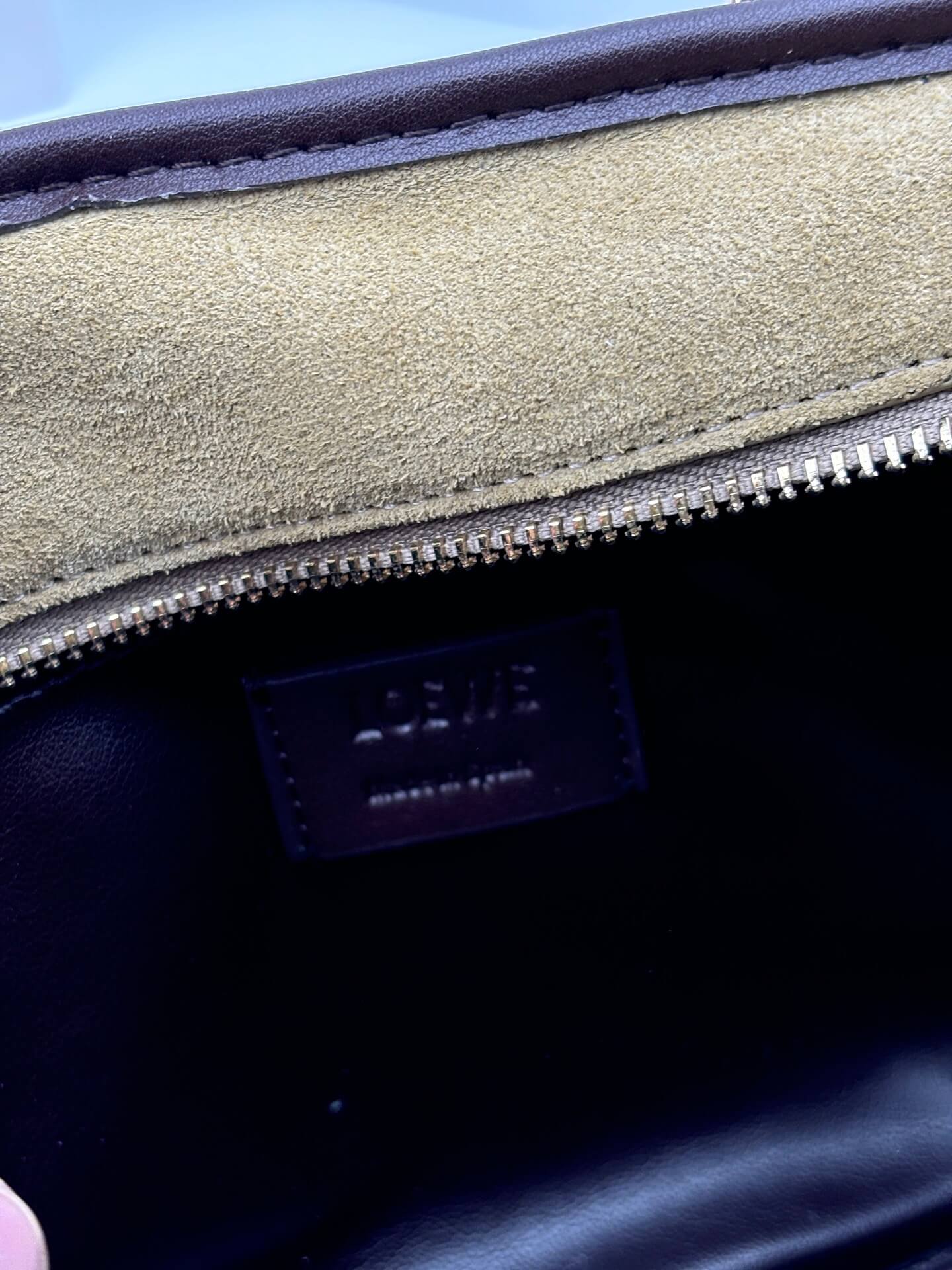 Loewe Amazona 28 Khaki Suede and Brown Leather Top Handle Bag - Image 4