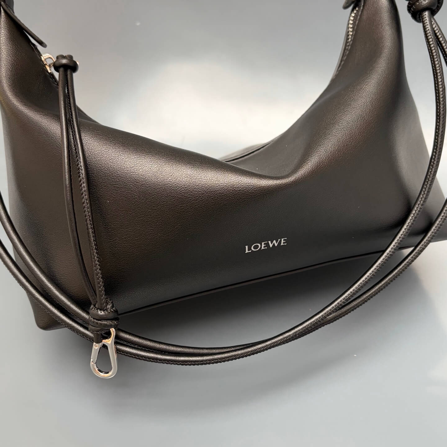 Loewe Paseo Leather Hobo Bag with Braided Handle - Black - Image 4