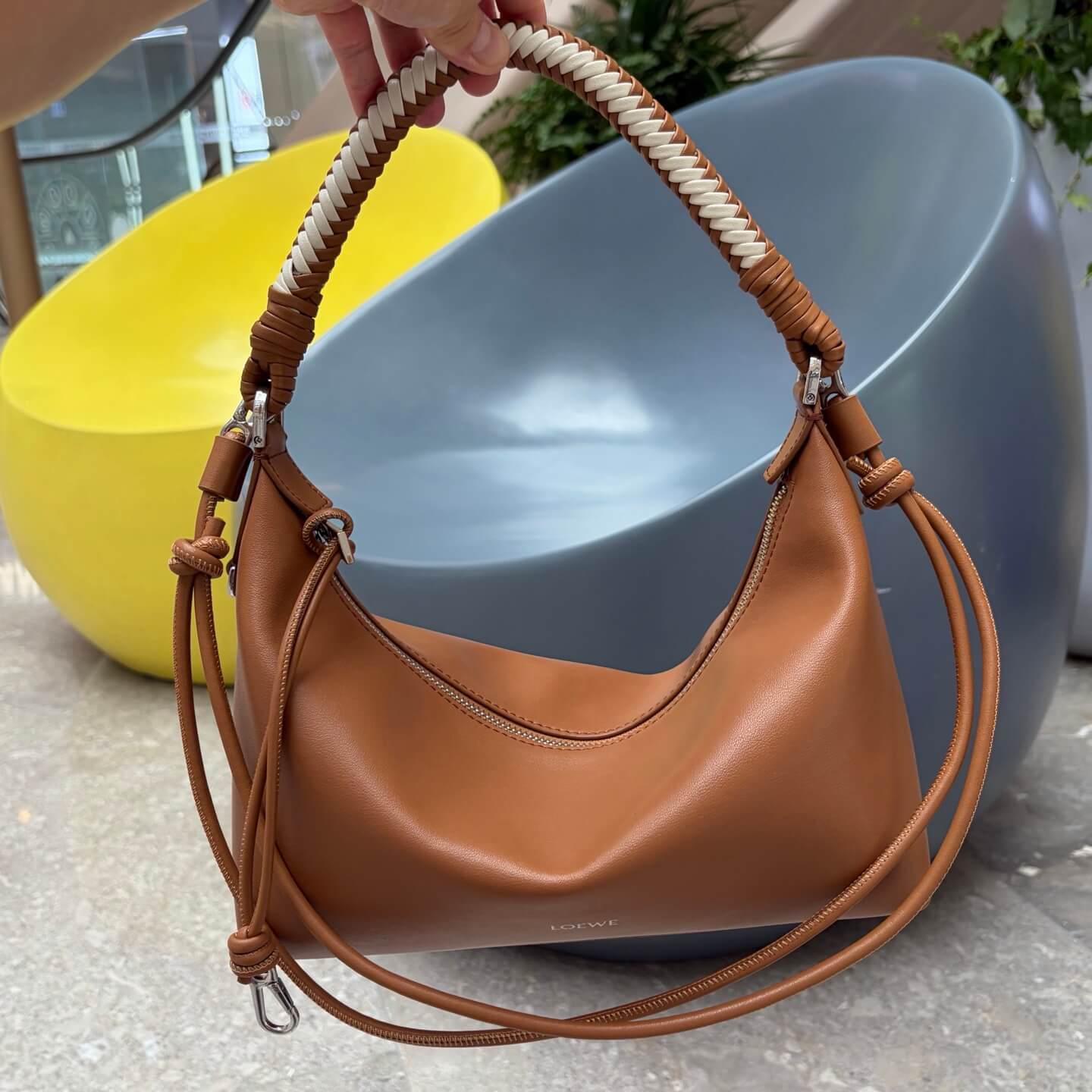 Loewe Paseo Leather Hobo Bag with Braided Handle - Tan - Image 2