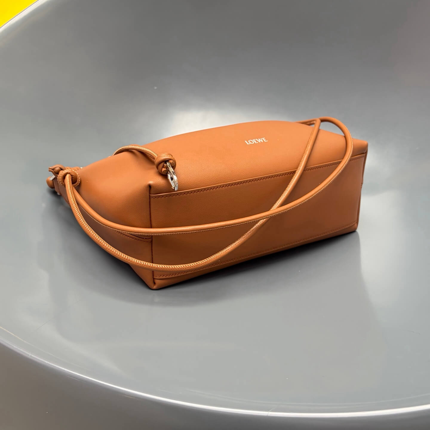 Loewe Paseo Leather Hobo Bag with Braided Handle - Tan - Image 5
