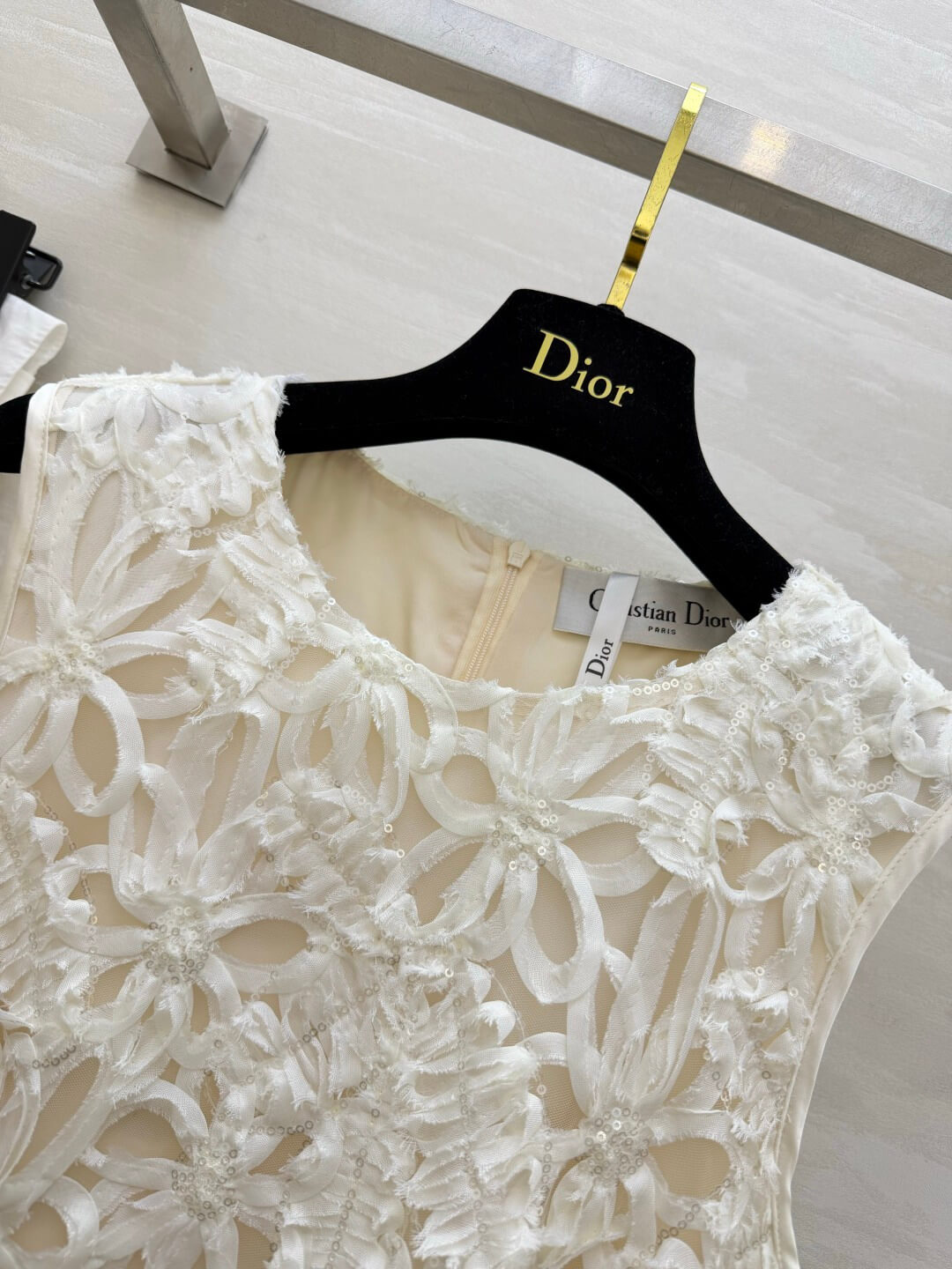 Dior Sleeveless Floral Guipure Lace and Tulle Midi Dress - Image 9
