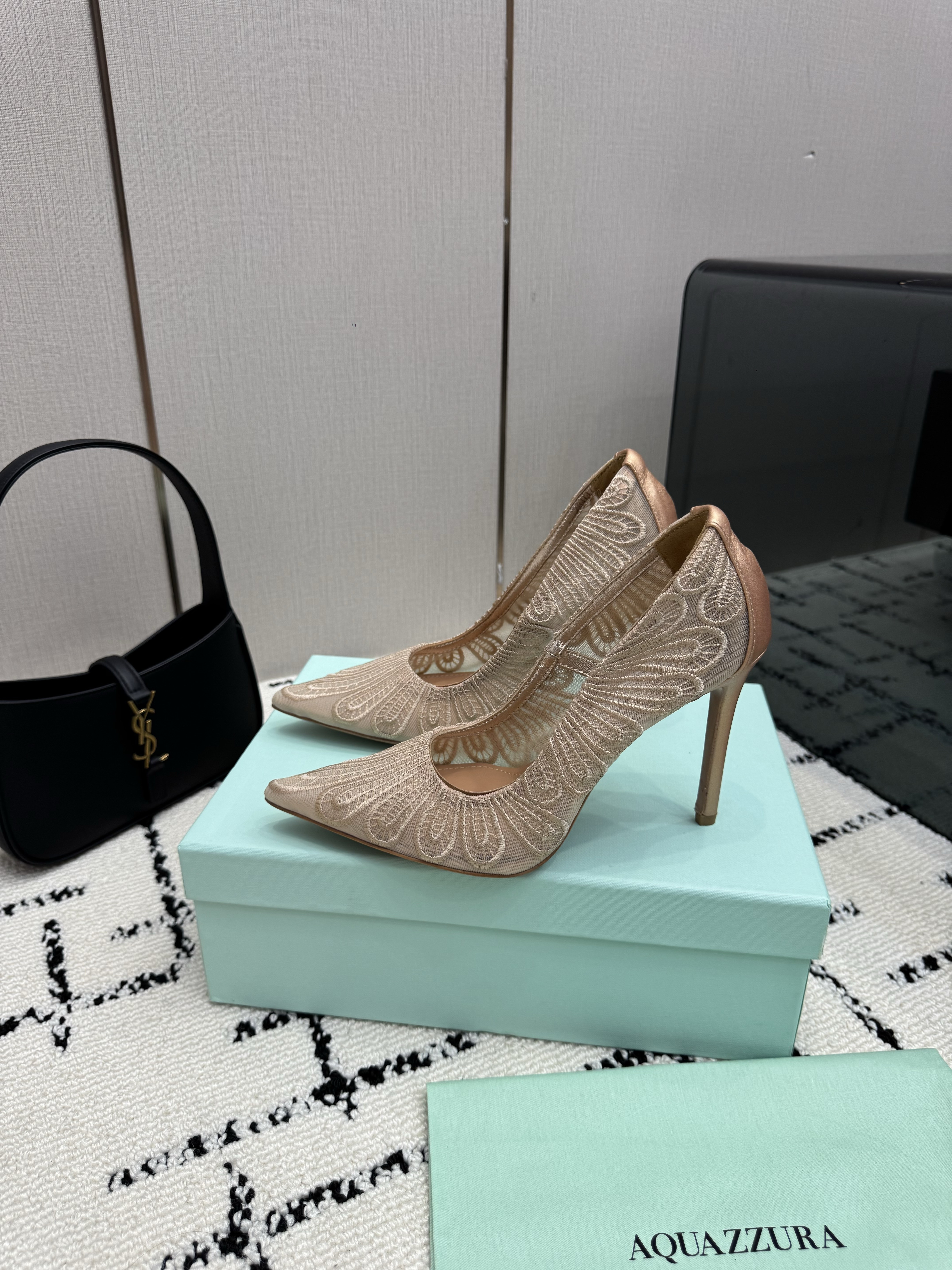 Aquazzura Chantilly 105 Beige Lace Mesh Stiletto Pumps