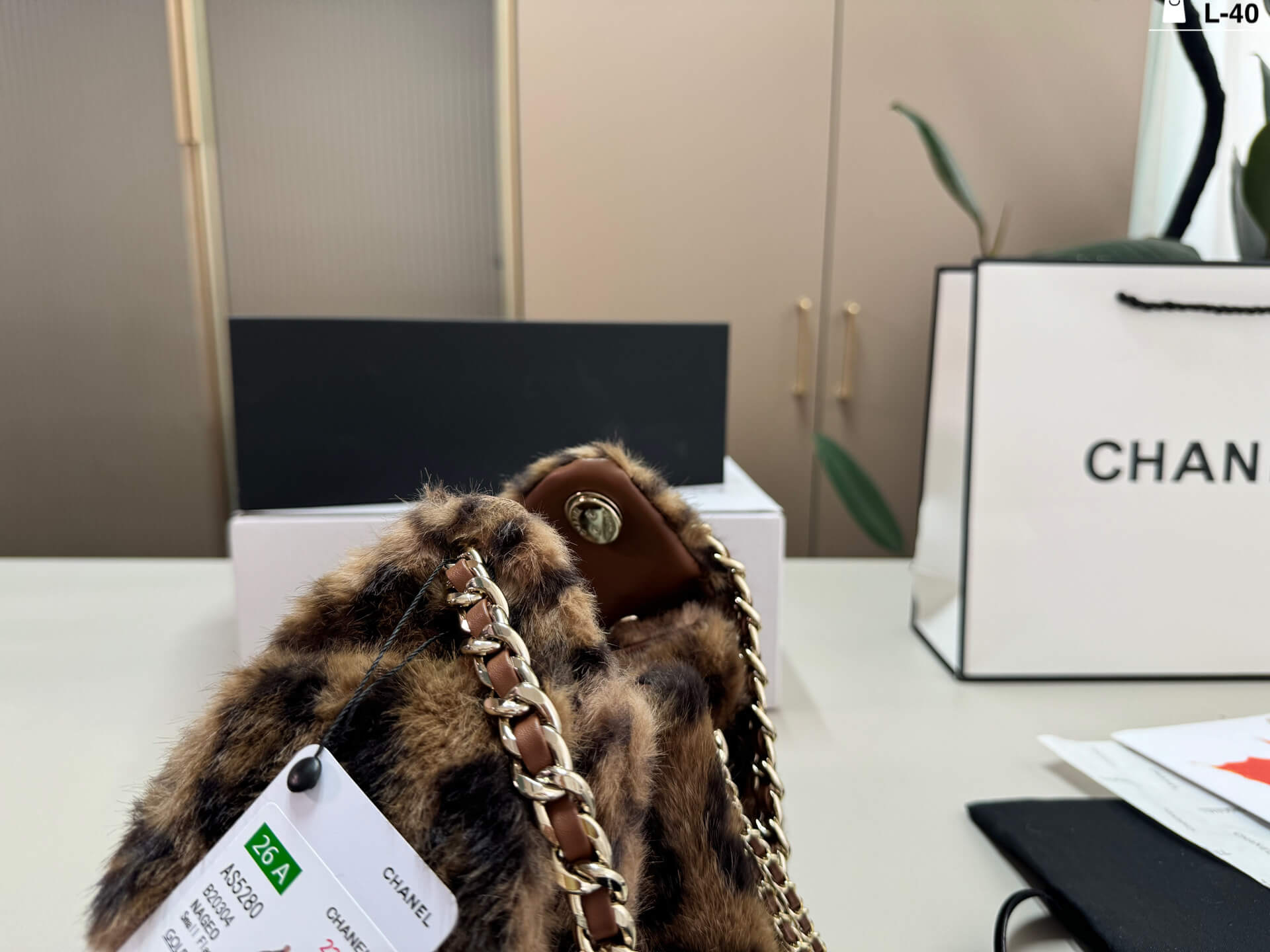 Chanel Leopard Print Faux Fur Mini Drawstring Shoulder Bag with Gold Chain - Image 5