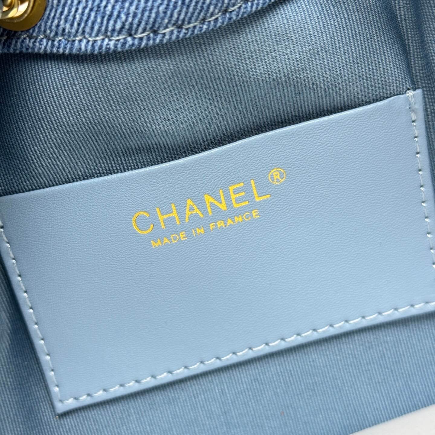 Chanel Quilted Blue Denim Hobo Bag with Gold-Tone Chain Hardware. - Image 8