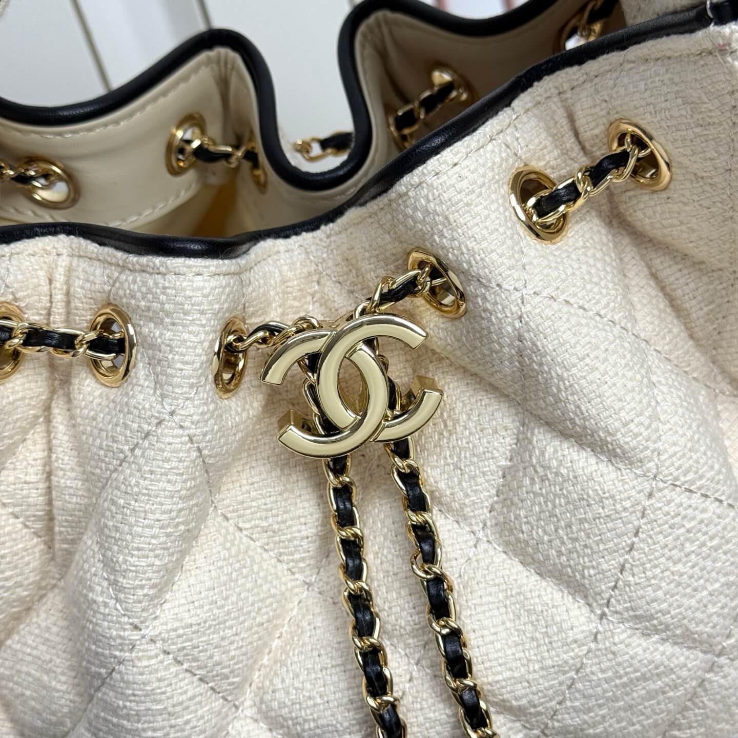 Chanel Quilted Canvas Hobo Bag with Black Trim and Gold-Tone Chain Hardware. - Image 4