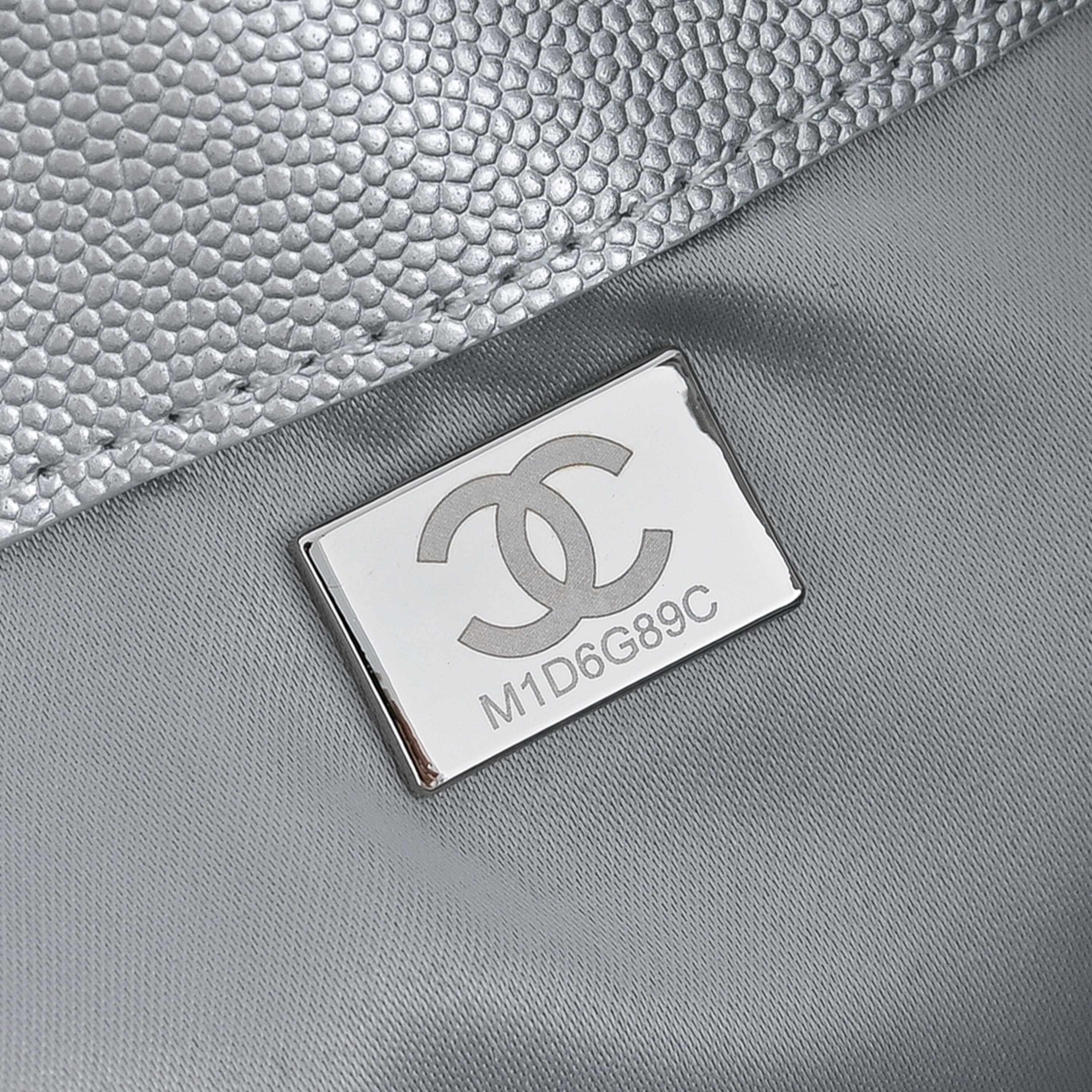 Chanel Quilted Metallic Silver Leather Hobo Bag with Silver-Tone Chain Hardware. - Image 9