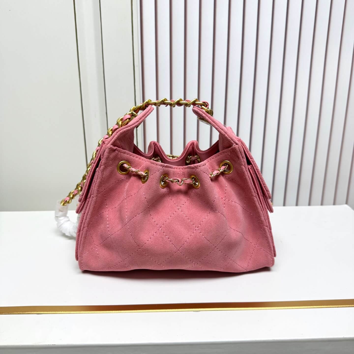 Chanel Quilted Pink Suede Hobo Bag with Gold-Tone Chain Hardware. - Image 5