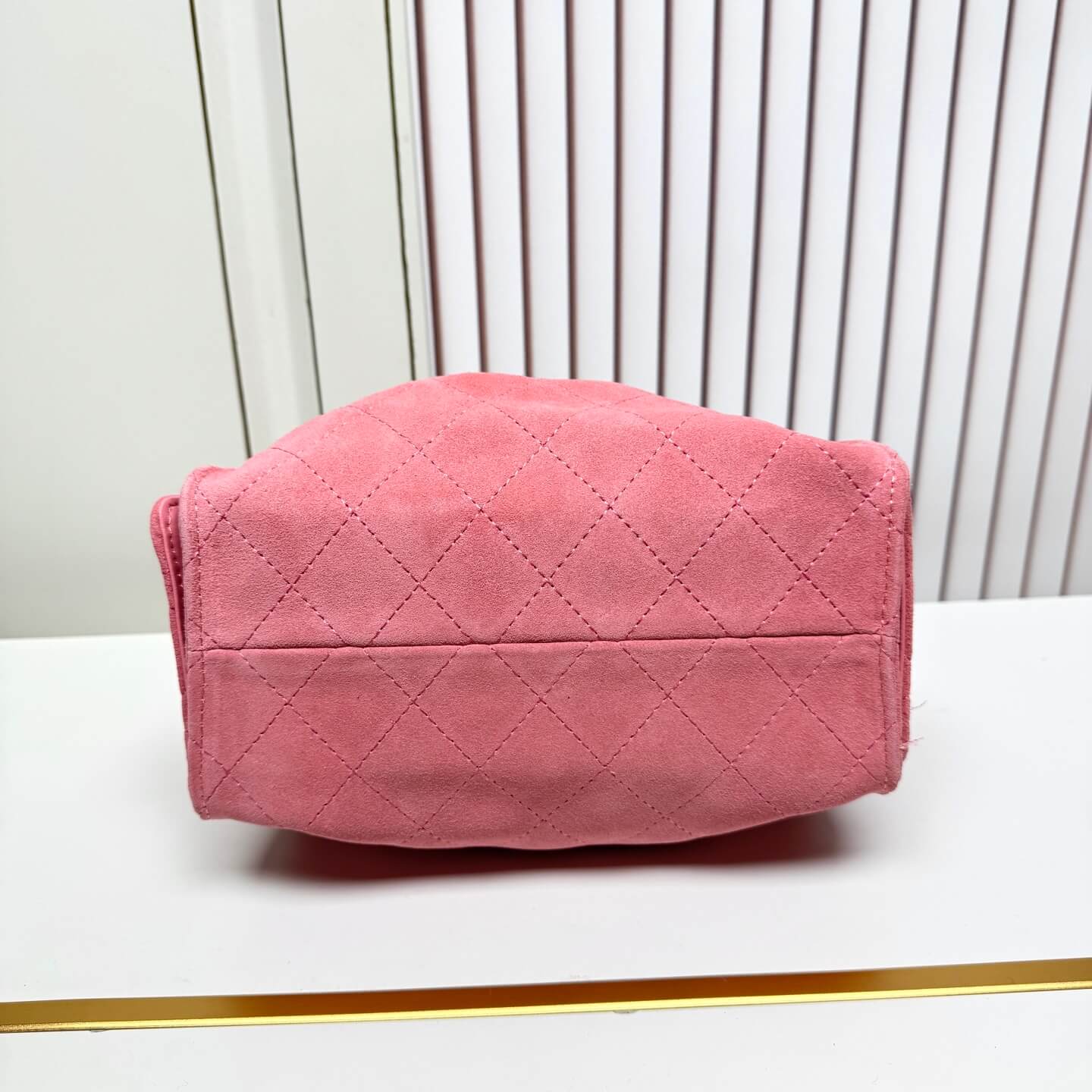 Chanel Quilted Pink Suede Hobo Bag with Gold-Tone Chain Hardware. - Image 7