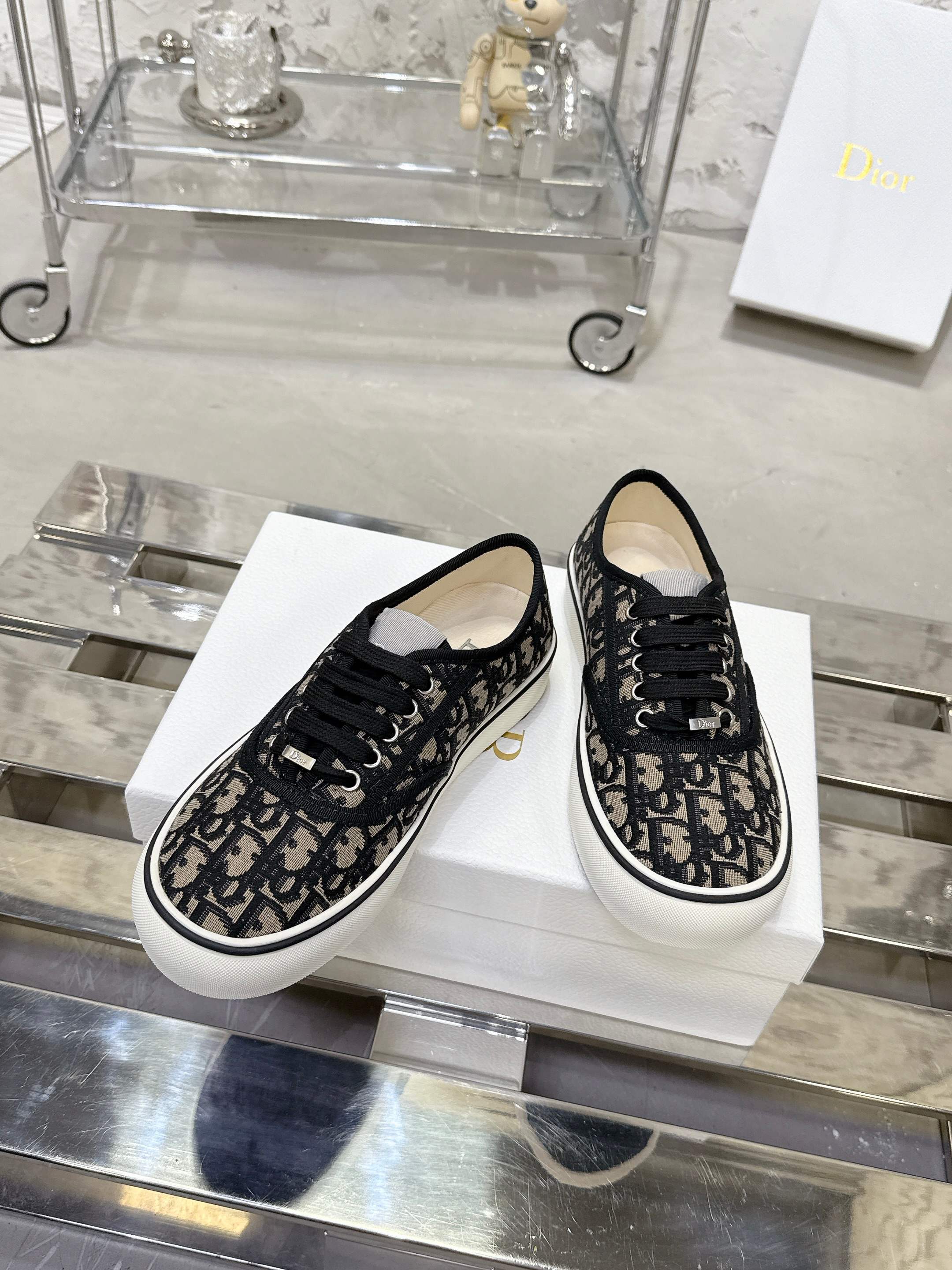 Dior Saltwind Black Oblique Low-Top Sneakers