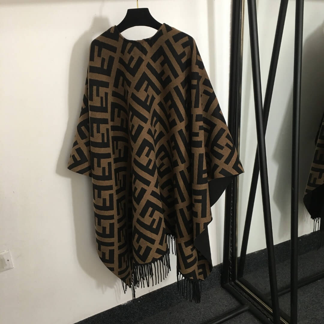 Fendi FF Monogram Reversible Wool Cashmere Poncho Cape with Fringe - Image 5