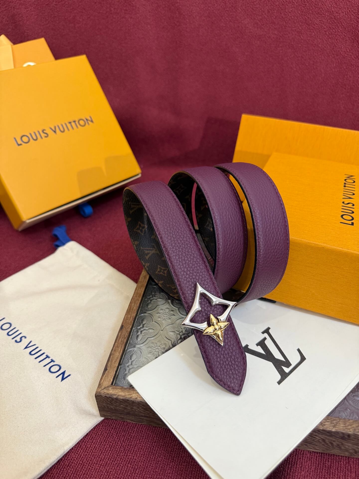 Louis Vuitton LV Bloom Purple Taurillon Leather Reversible Belt Monogram Canvas Monogram Flower Buckle.