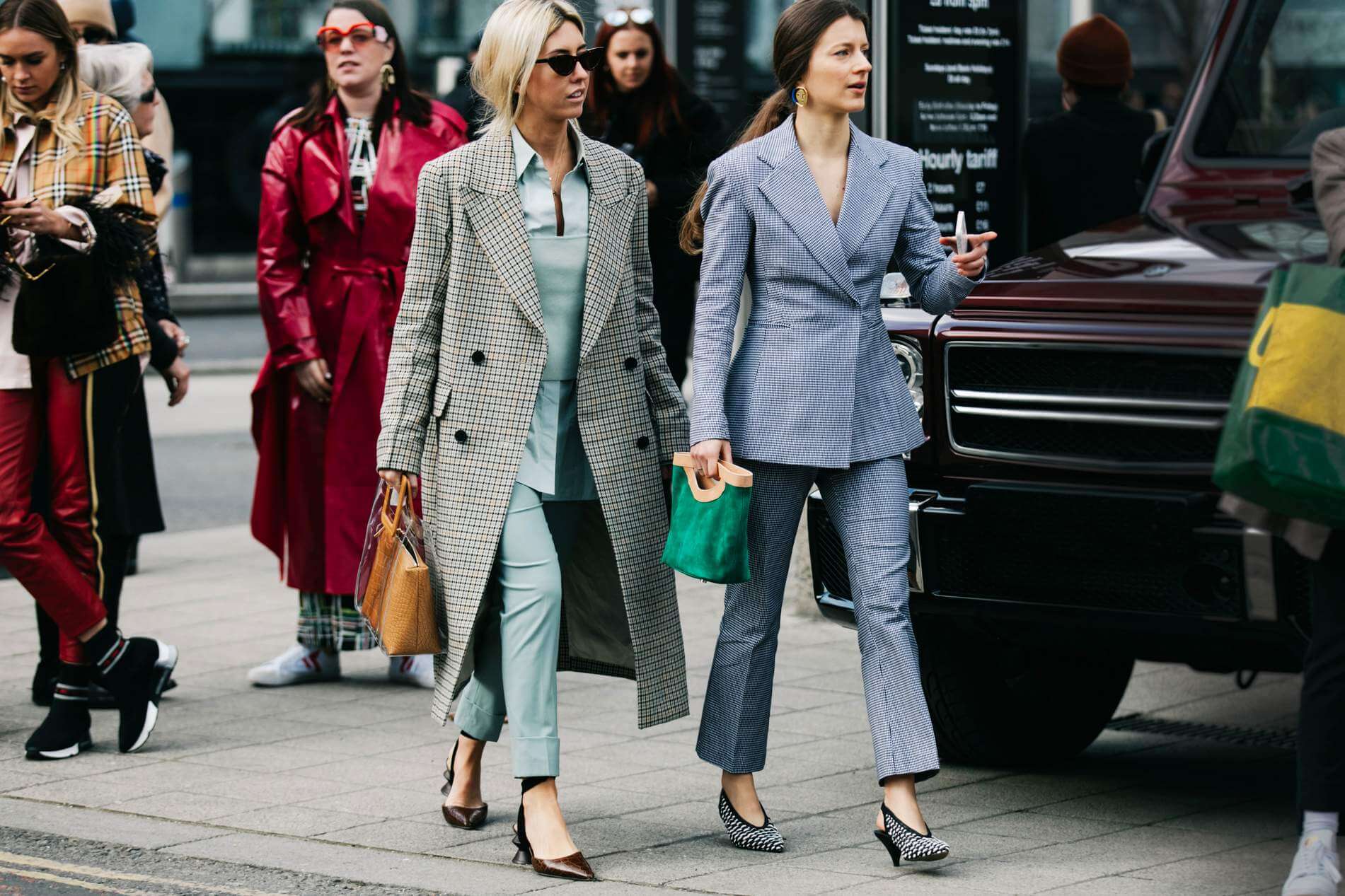 What to Wear to Work: 10 Designer-Inspired Office Outfits for Women.