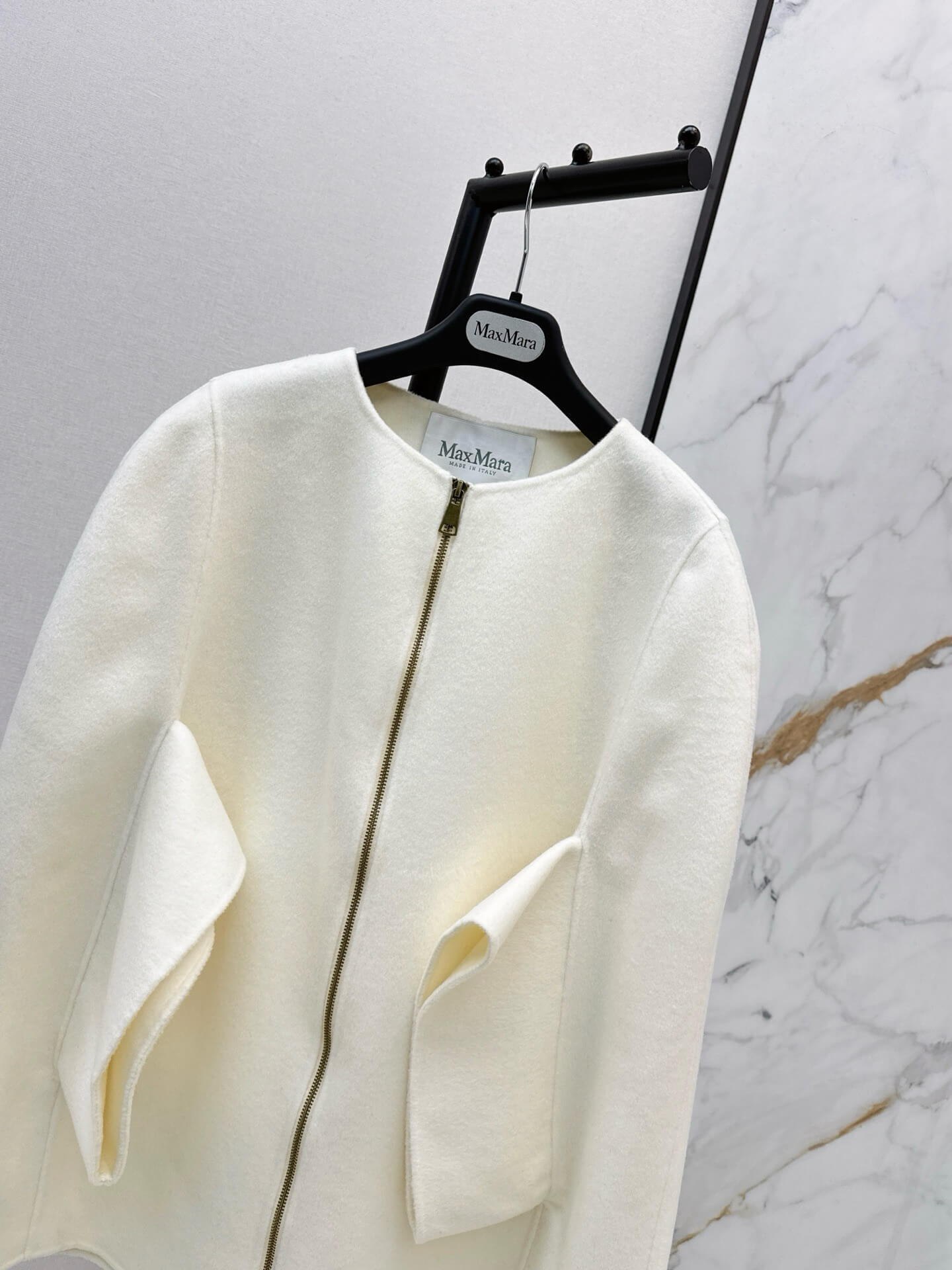 Max Mara Double-Face Virgin Wool Zip-Front Cape Jacket - Image 6