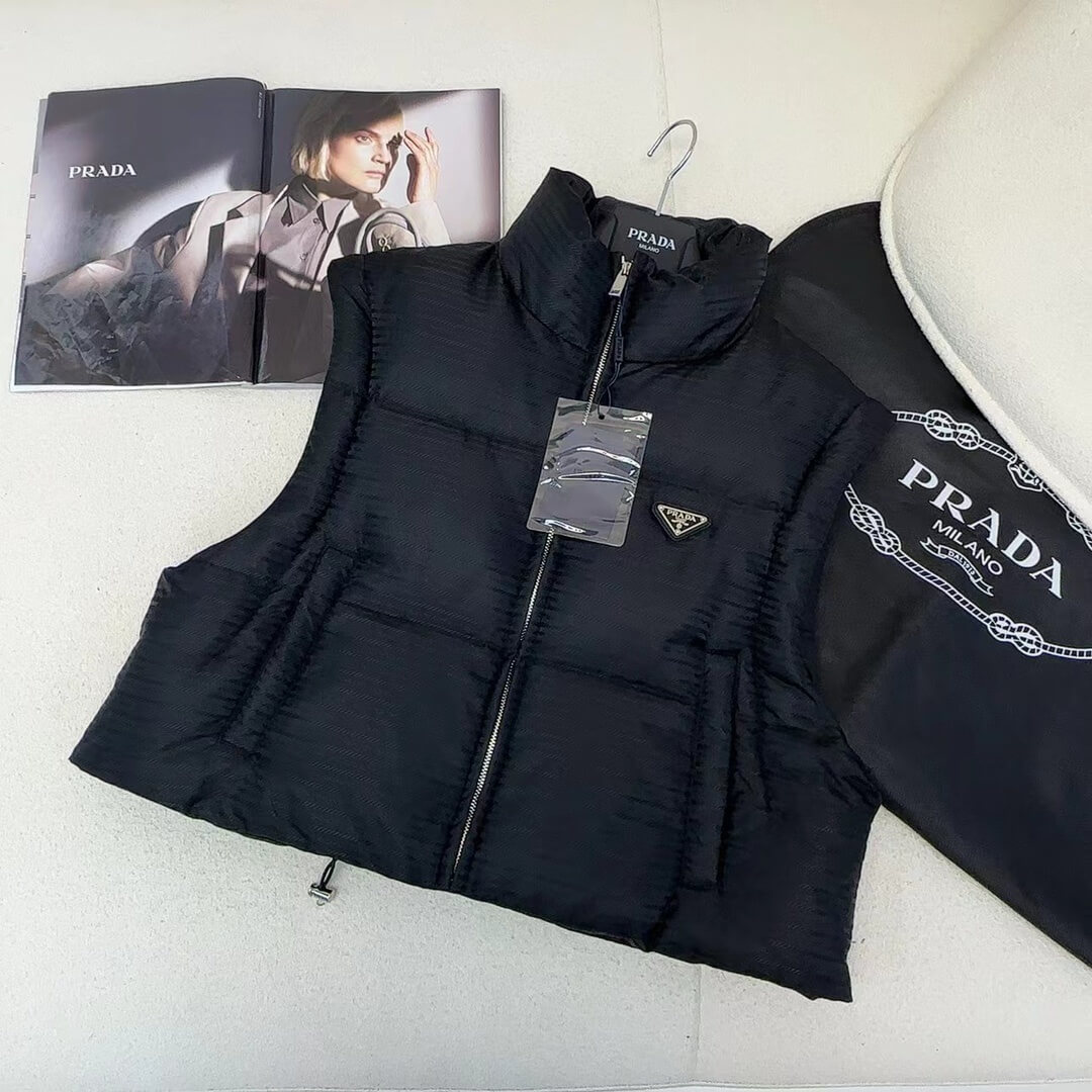 Prada Convertible 2-in-1 Cropped Jacket & Vest - Image 17