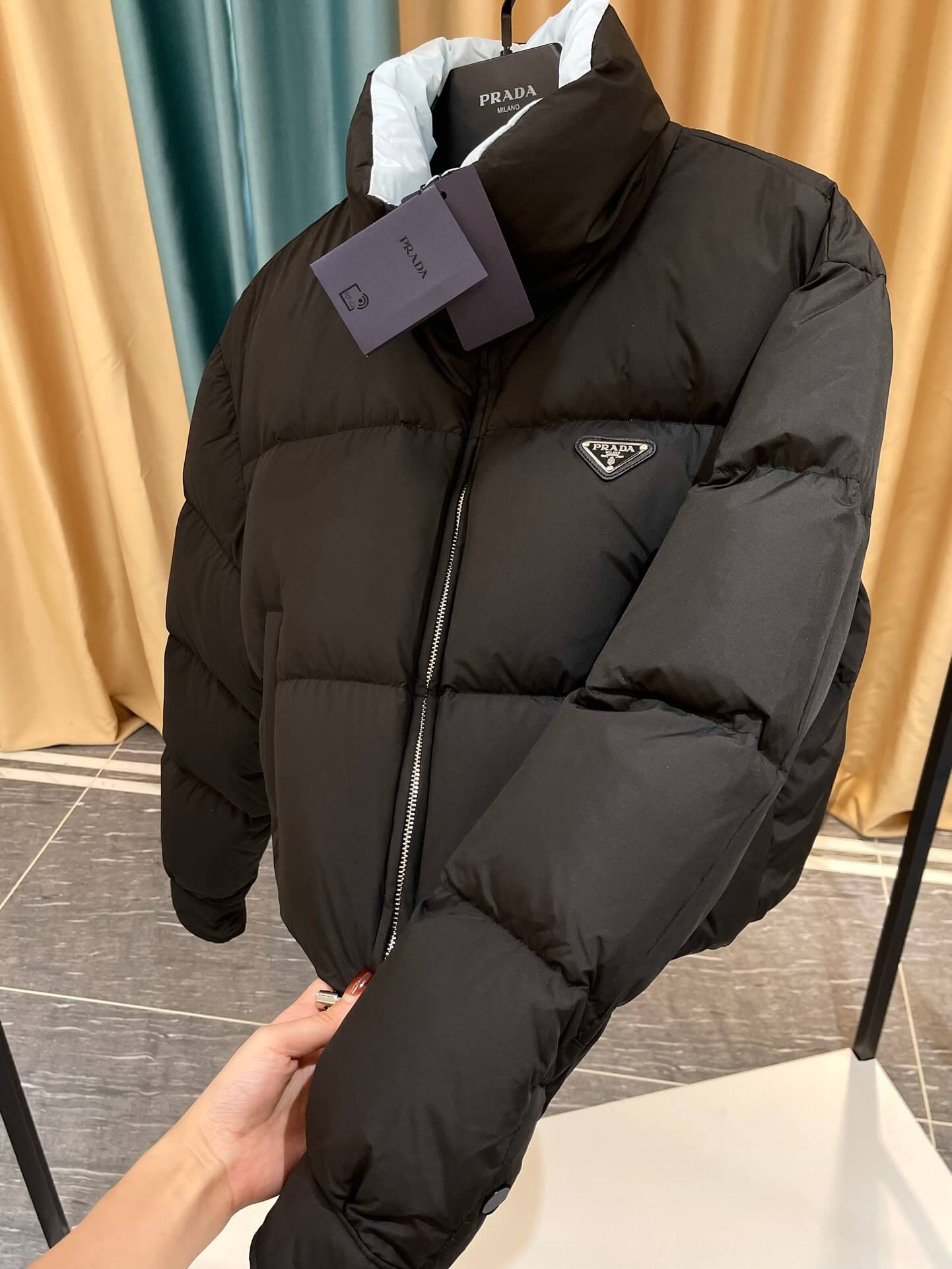 Prada Re-Nylon Cropped Puffer Jacket – White - Image 5
